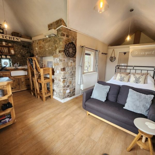 Take a Peak Holiday Cottages - The Studio in the Garden